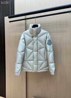 Moncler sz1-5 26yr209 (1)_2064066