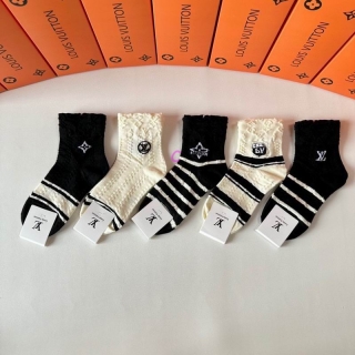 LV socks (1)_2448553