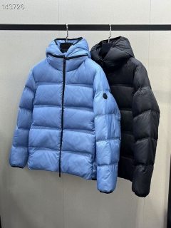 Moncler sz1-5 26yr303 (2)_2213278