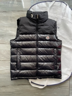 Moncler sz1-5 26yr84 (1)_1807191