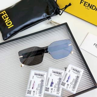 Fendi FE40066 140-0-140 a02_2612119